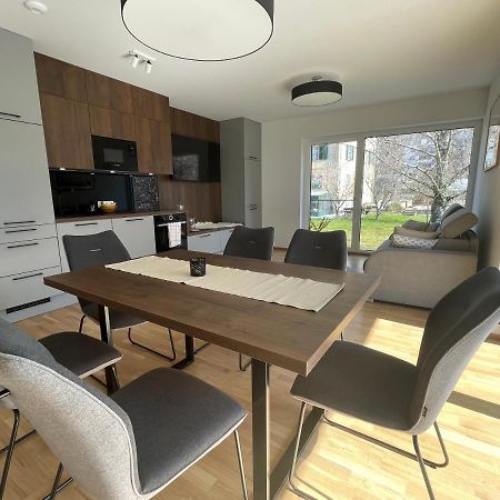 Luxury - Apartment Mit Balkon In Seenaehe Gmunden Extérieur photo